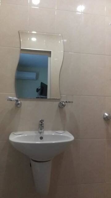 Фото номера Двухместный номер Делюкс с 1 кроватью Гостевой дом Guest Rooms Simona г. Opanets 3