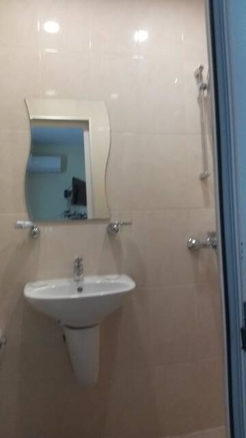 Фото номера Трехместный номер «Комфорт» Гостевой дом Guest Rooms Simona г. Opanets 2